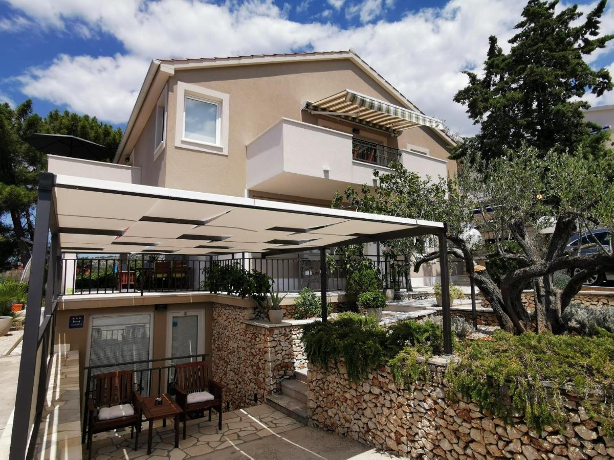 Apartments Maslina Primosten Exterior photo
