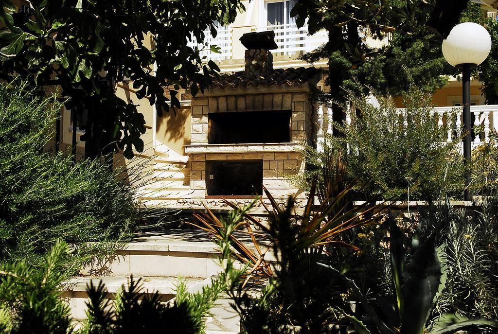 Apartments Maslina Primosten Exterior photo