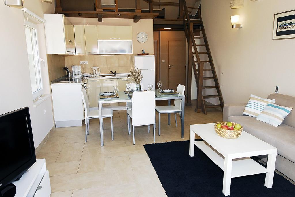 Apartments Maslina Primosten Exterior photo
